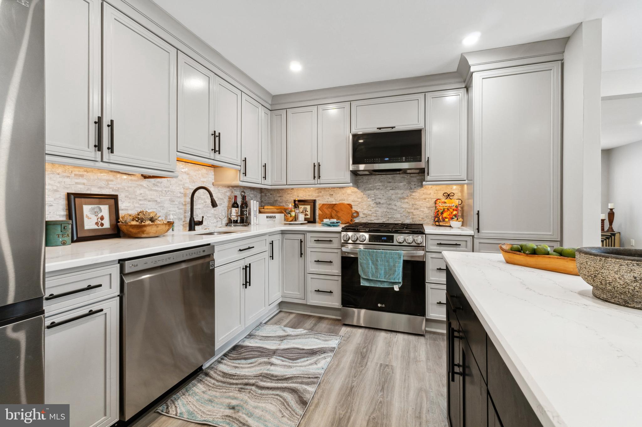 3138 Alpin Dr