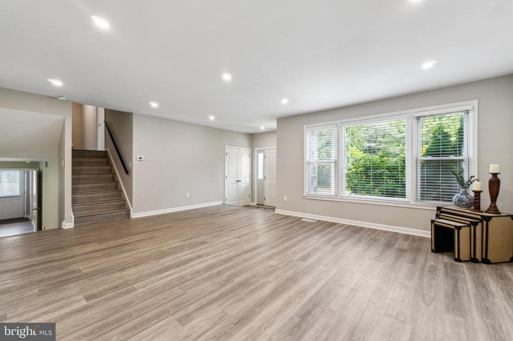 3138 Alpin Dr