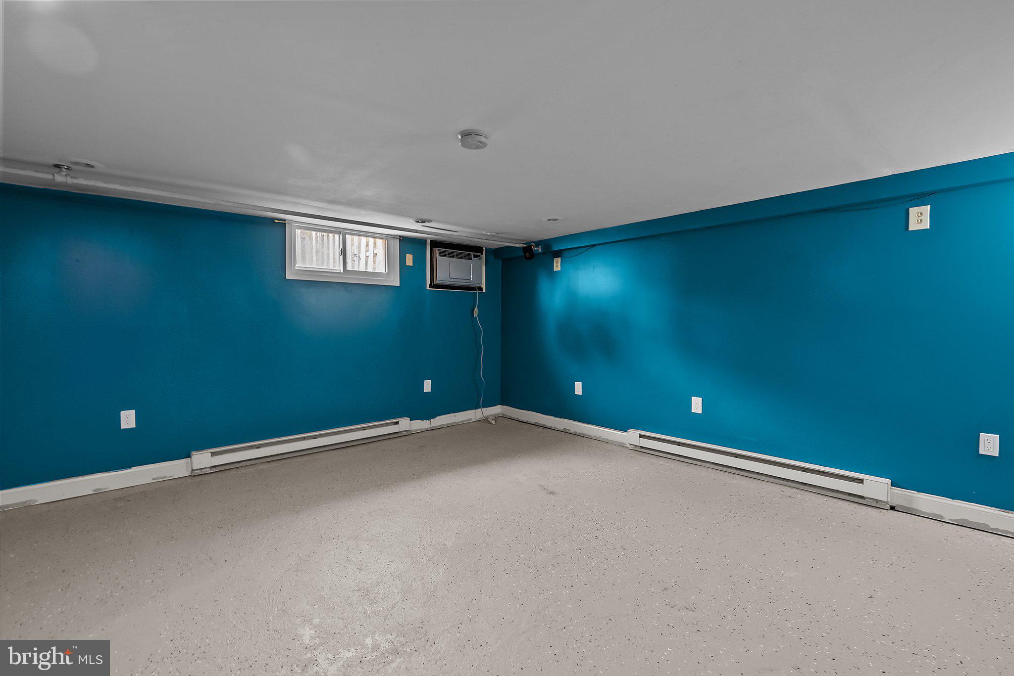 2035 Bergey Rd