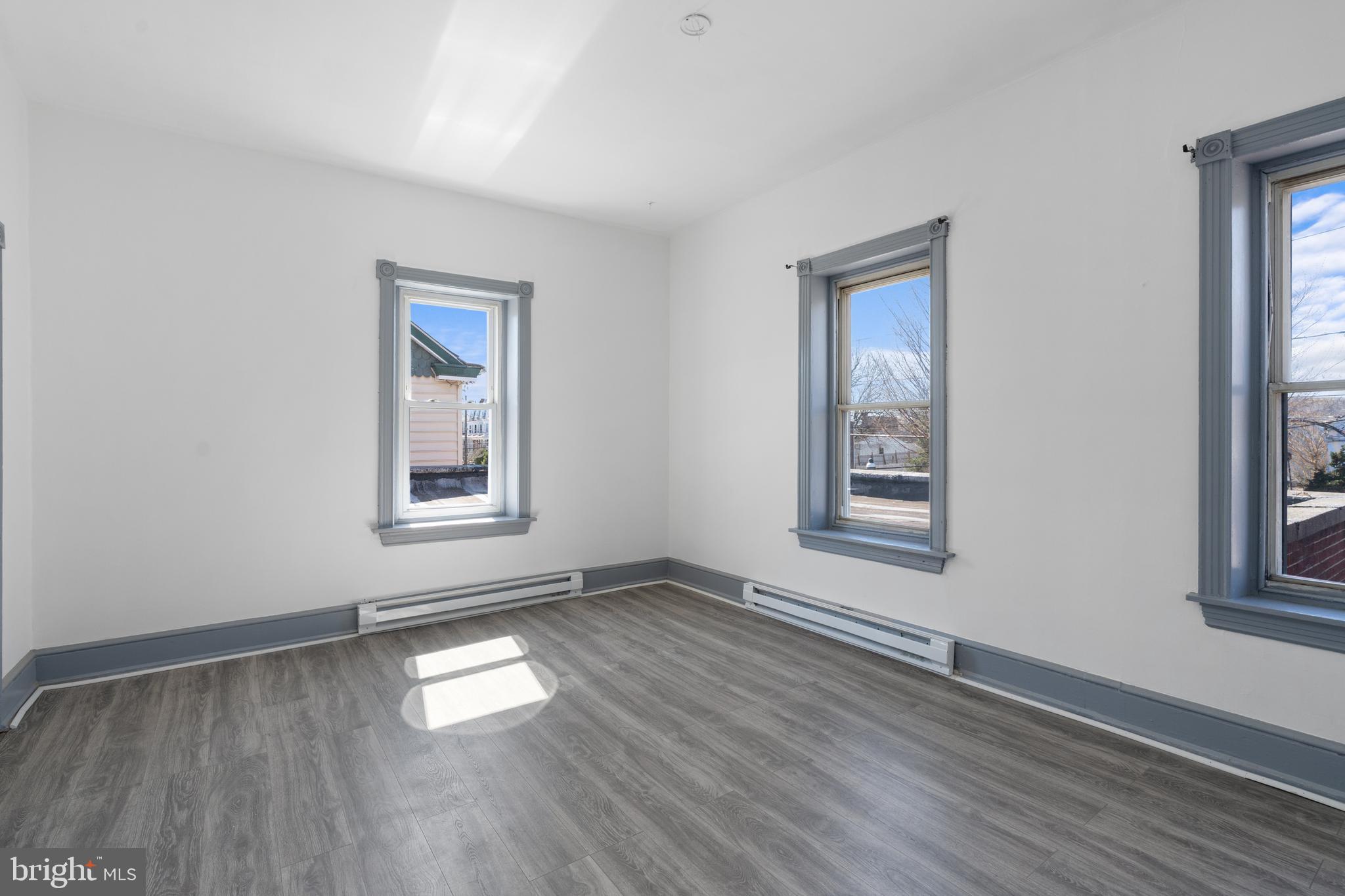 205 Main St