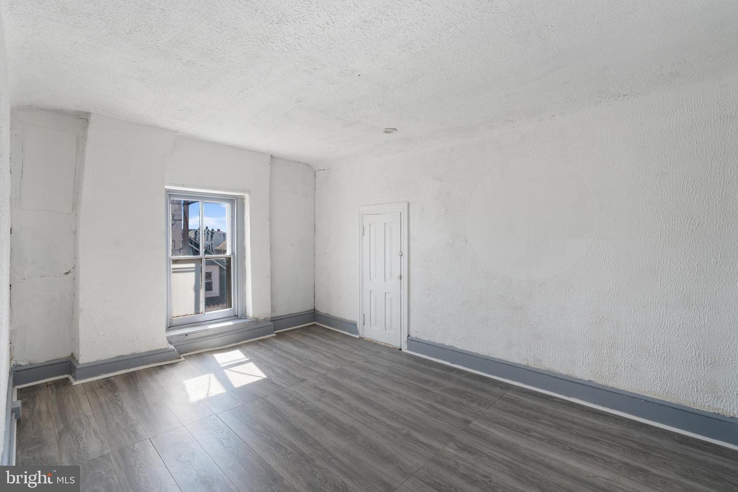 205 Main St