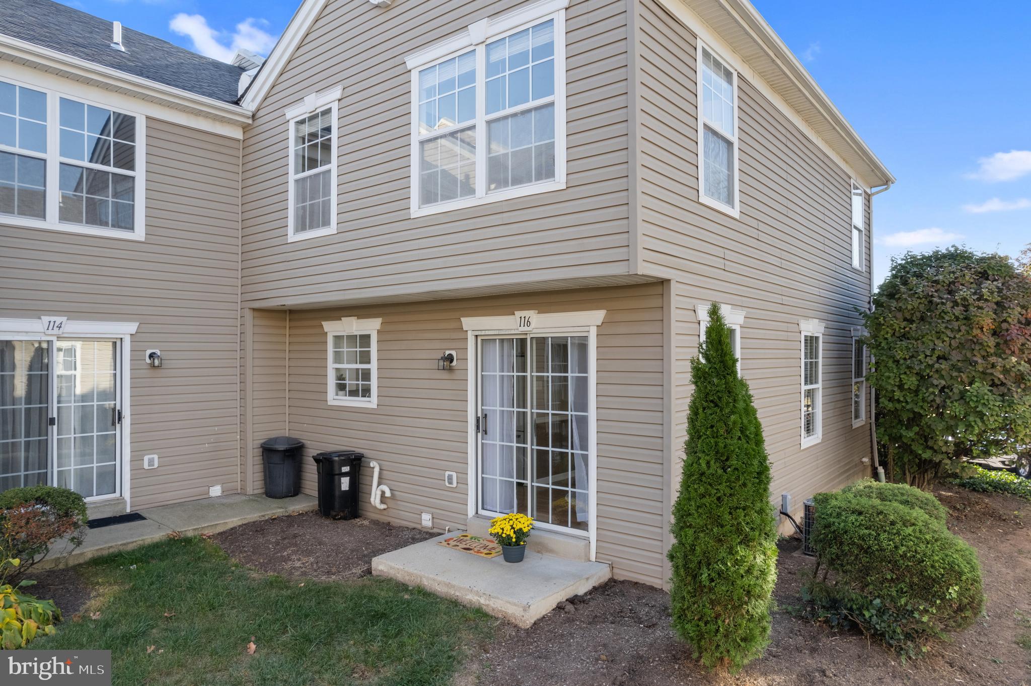 116 Arden Ct