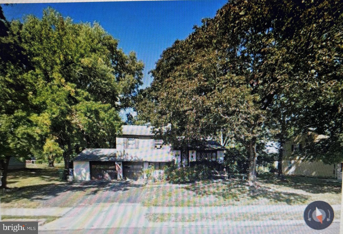 107 Maple Ave