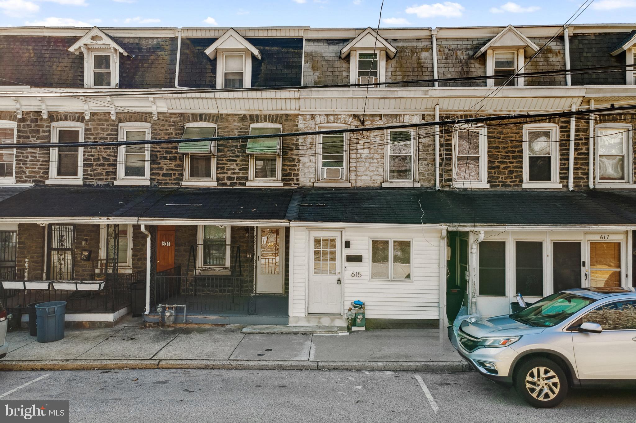615 Ford St