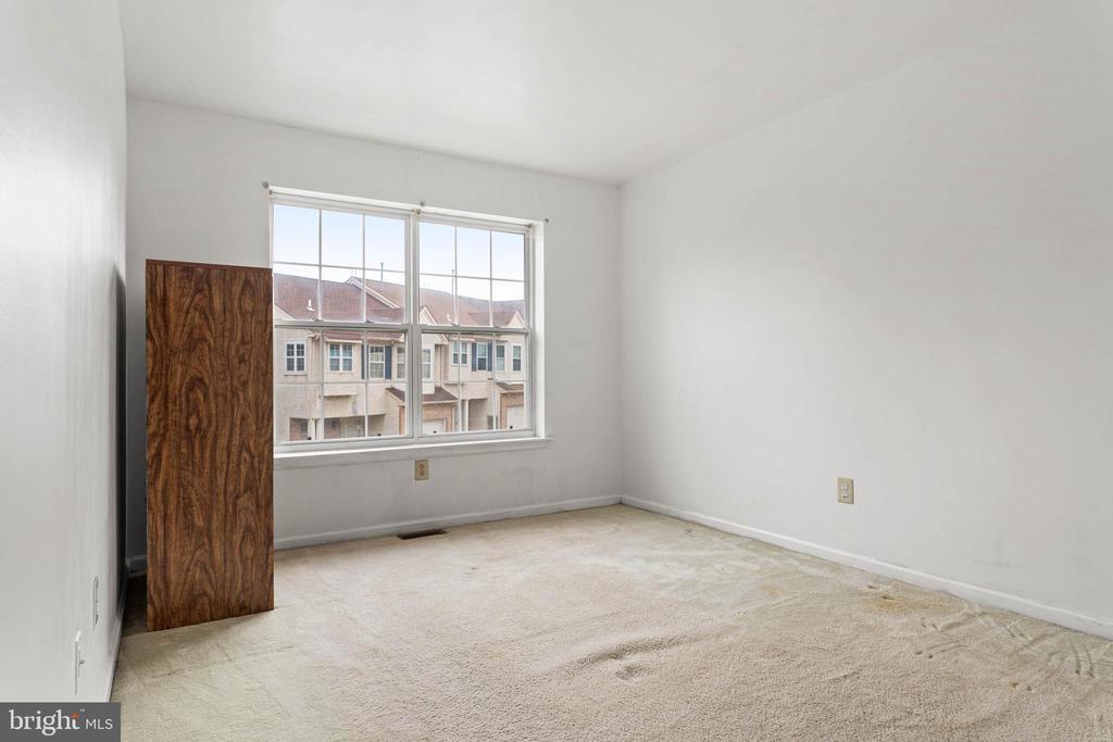 1 Cherry Ct