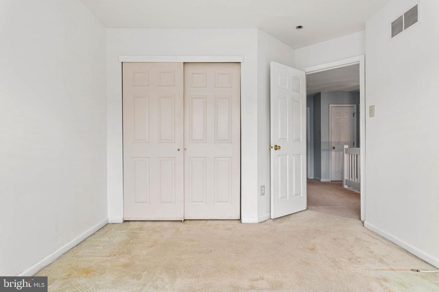 1 Cherry Ct