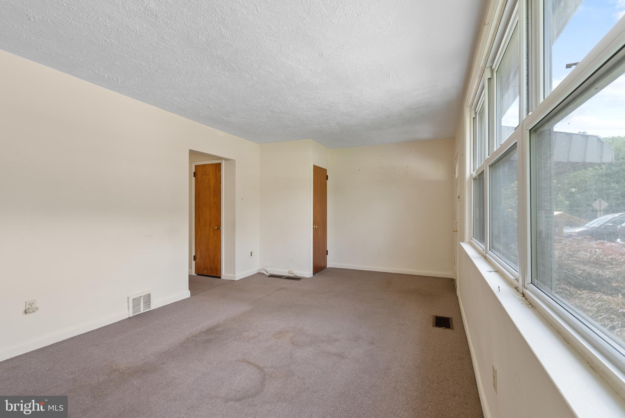 1716 Dartmouth Dr