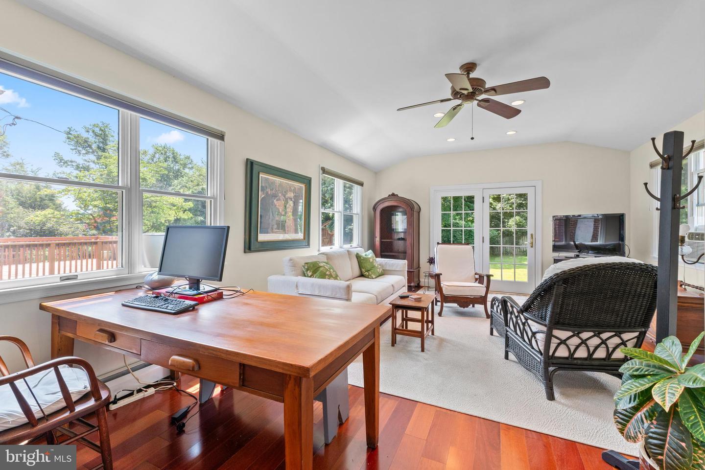 2132 Jenkintown