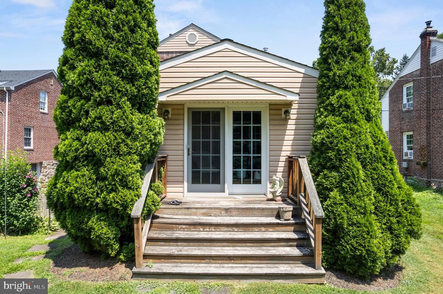 2132 Jenkintown