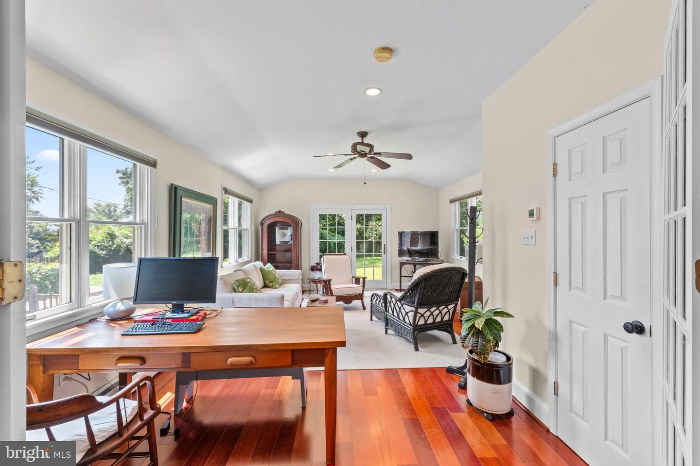 2132 Jenkintown