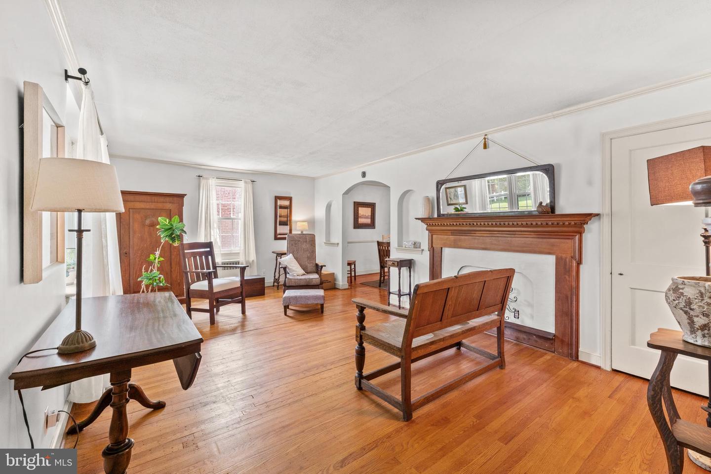 2132 Jenkintown
