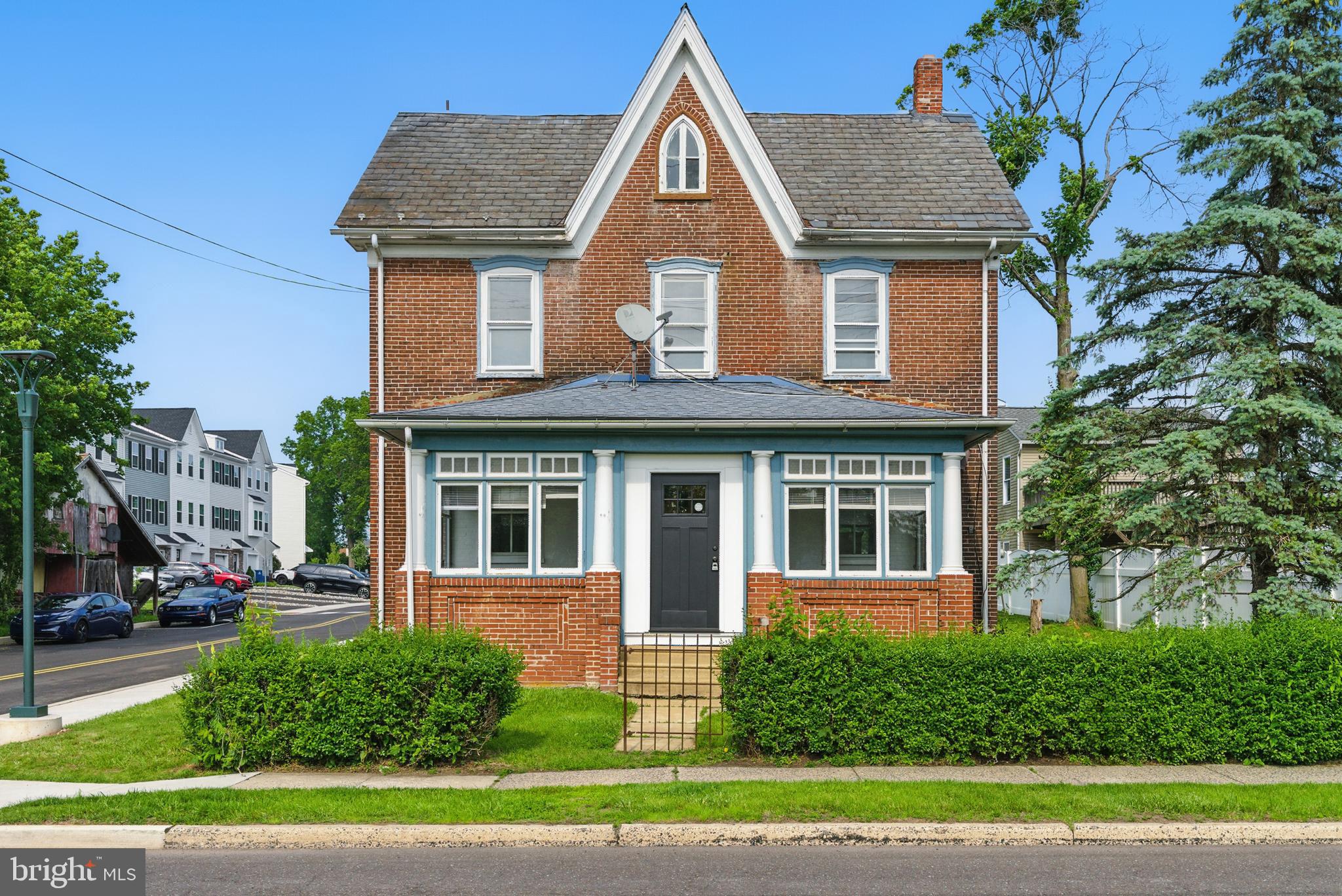 5 S Maple Ave