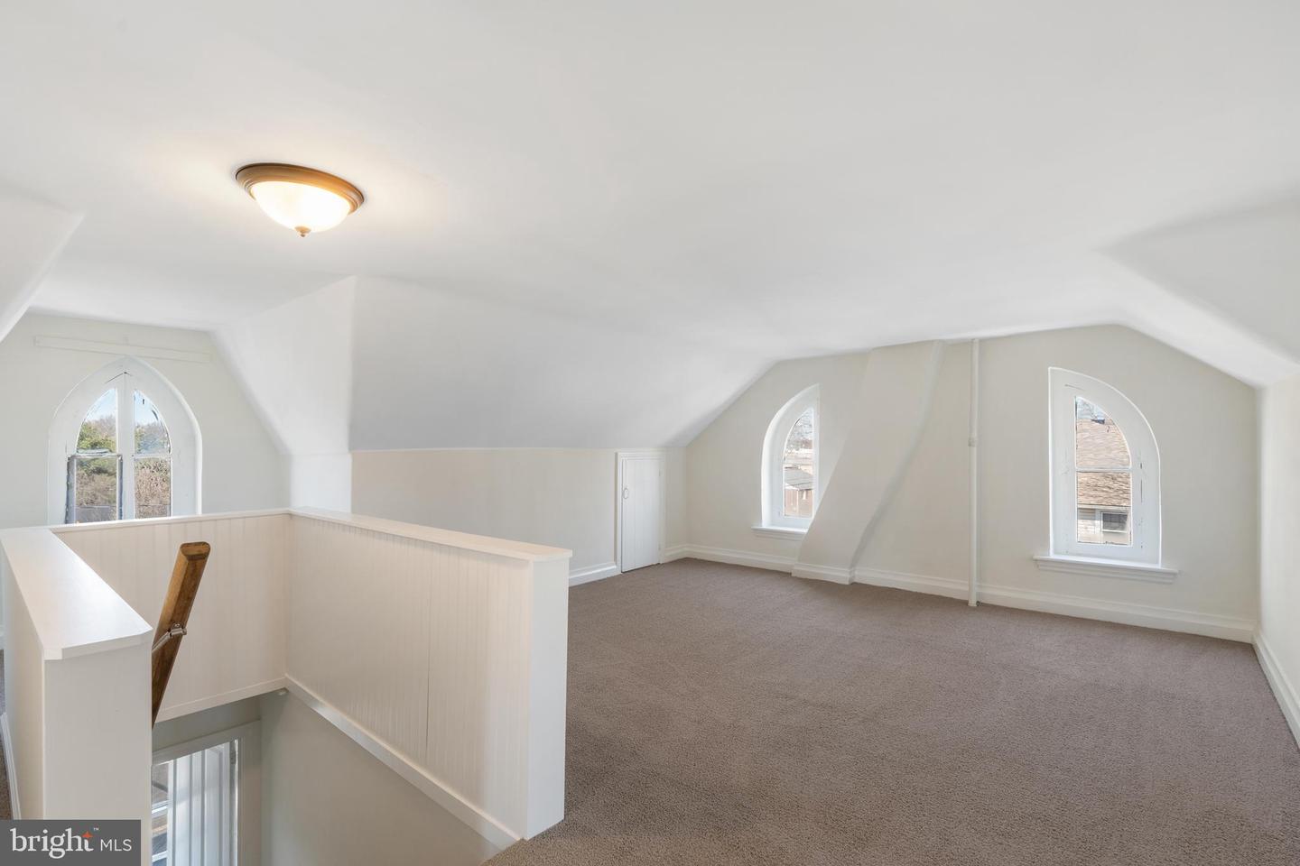5 S Maple Ave