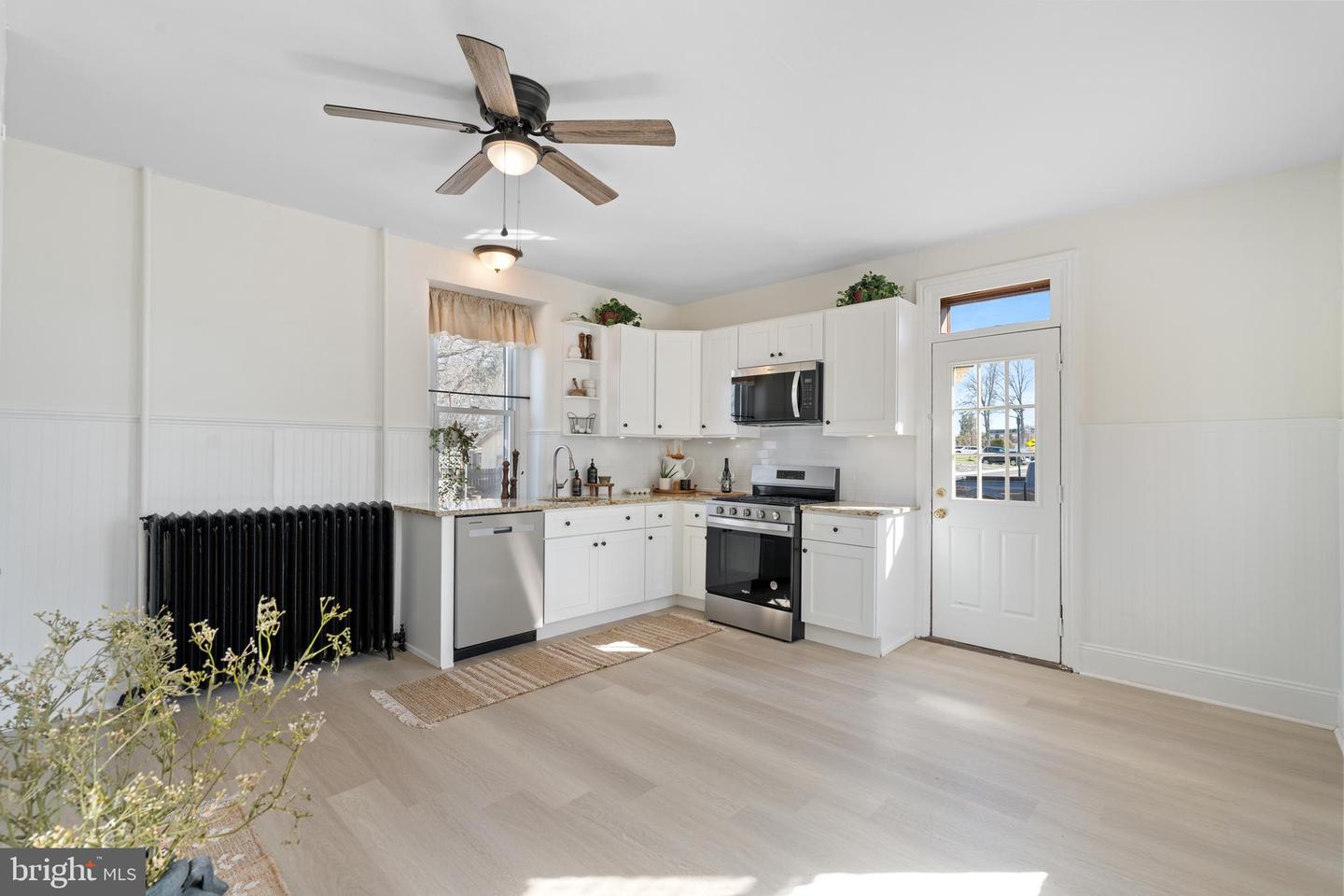 5 S Maple Ave