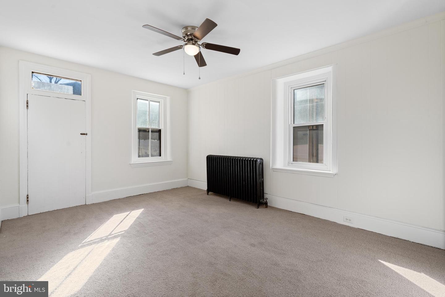 5 S Maple Ave