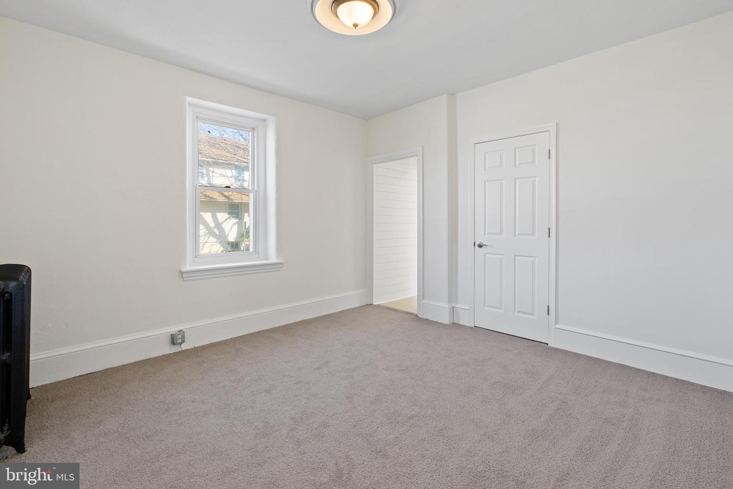 5 S Maple Ave