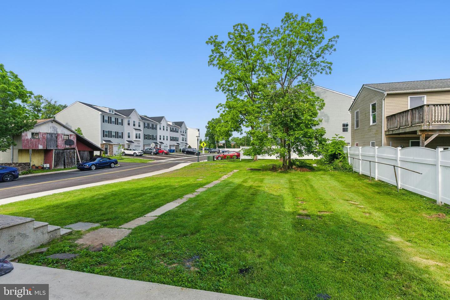 5 S Maple Ave