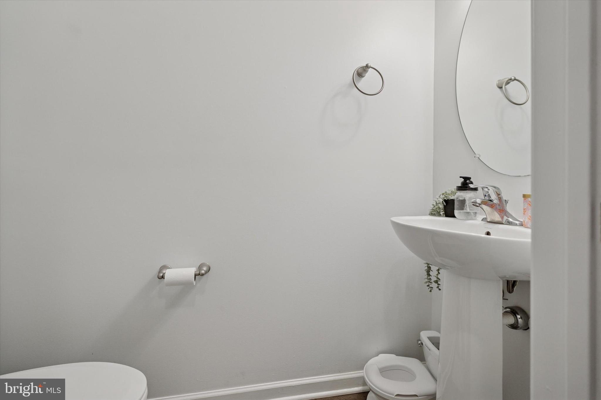 1525 DEKALB STREET 121