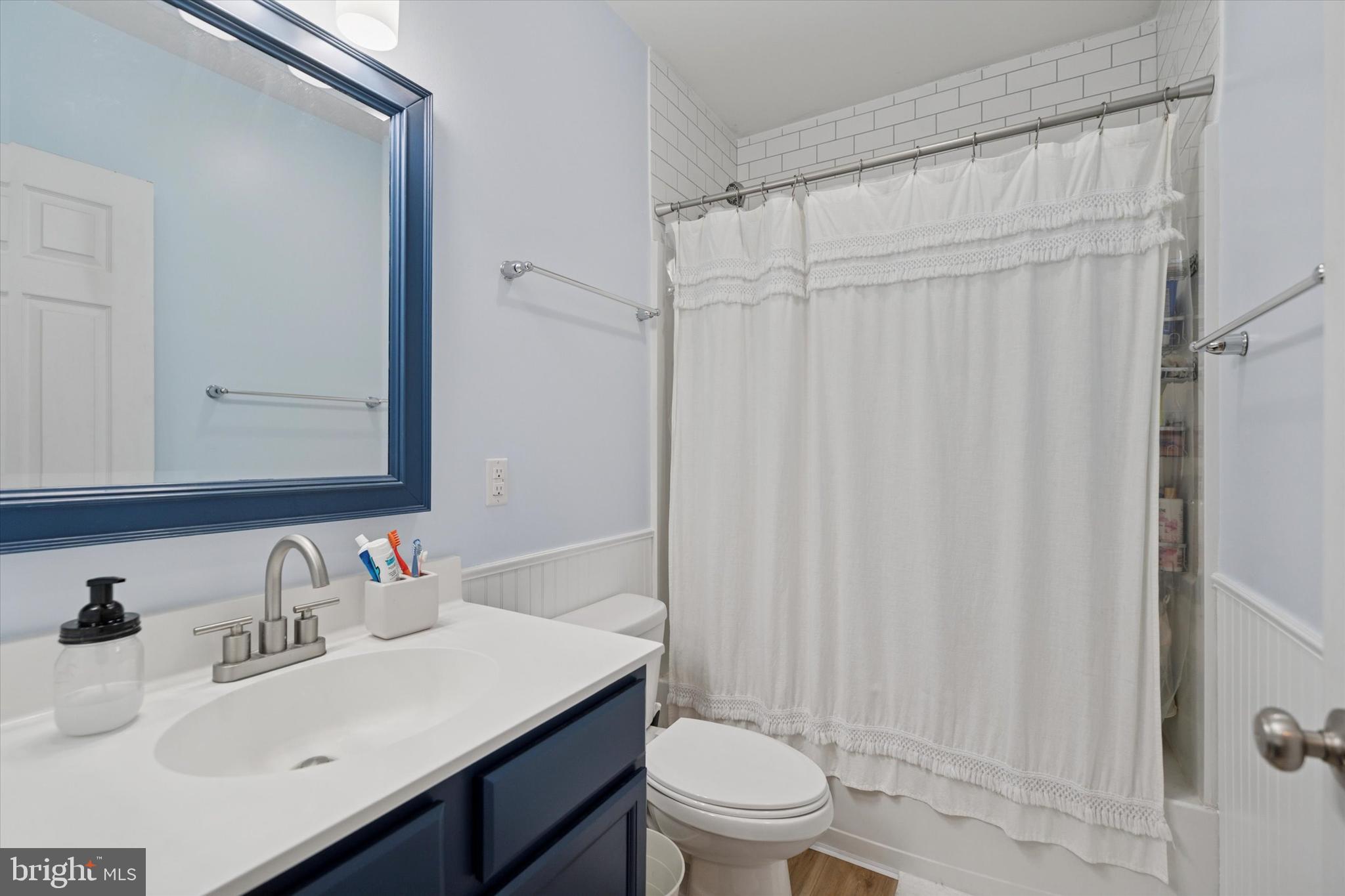 1525 DEKALB STREET 121