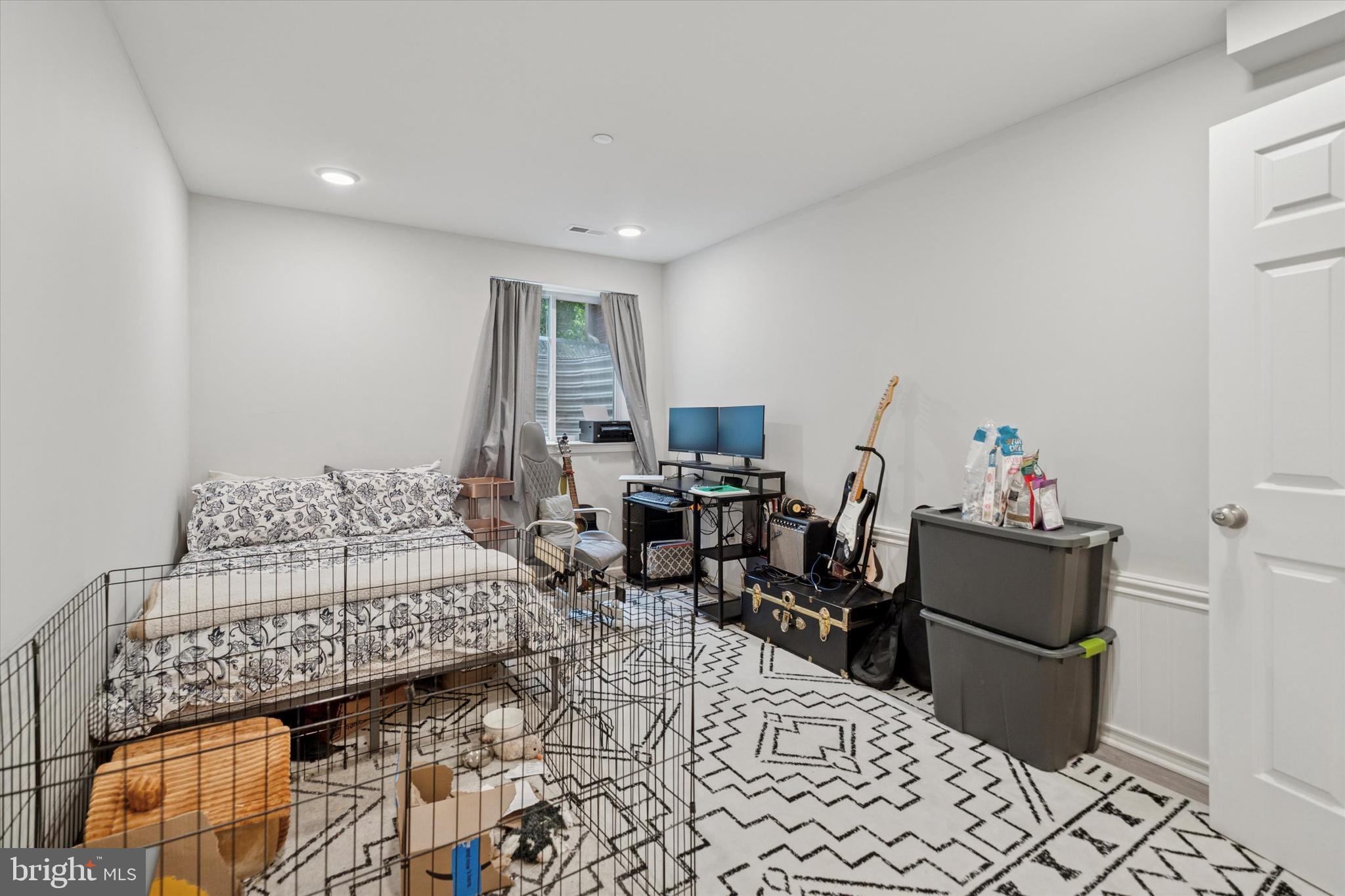 1525 DEKALB STREET 121