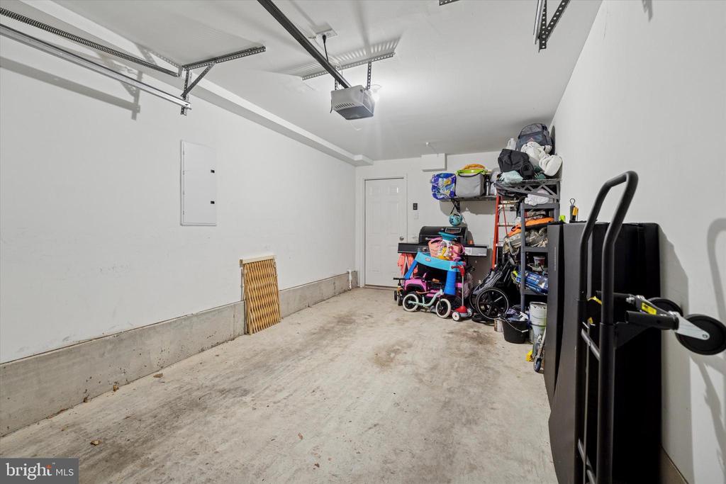 1525 DEKALB STREET 121