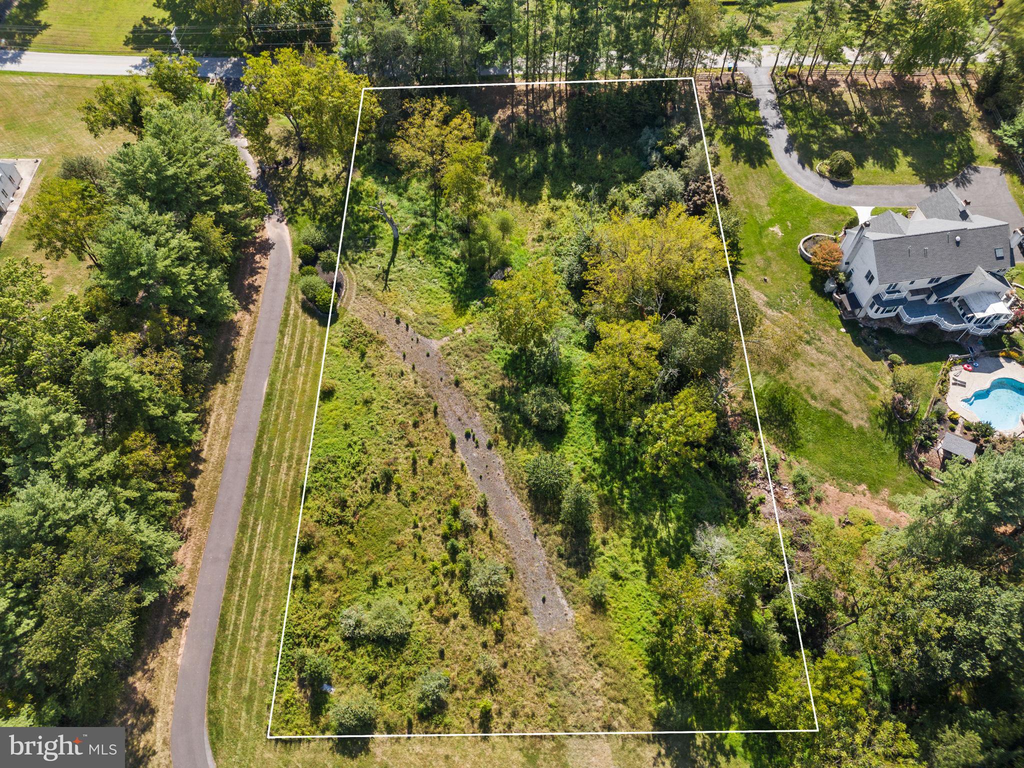 1073 N GRANGE AVENUE