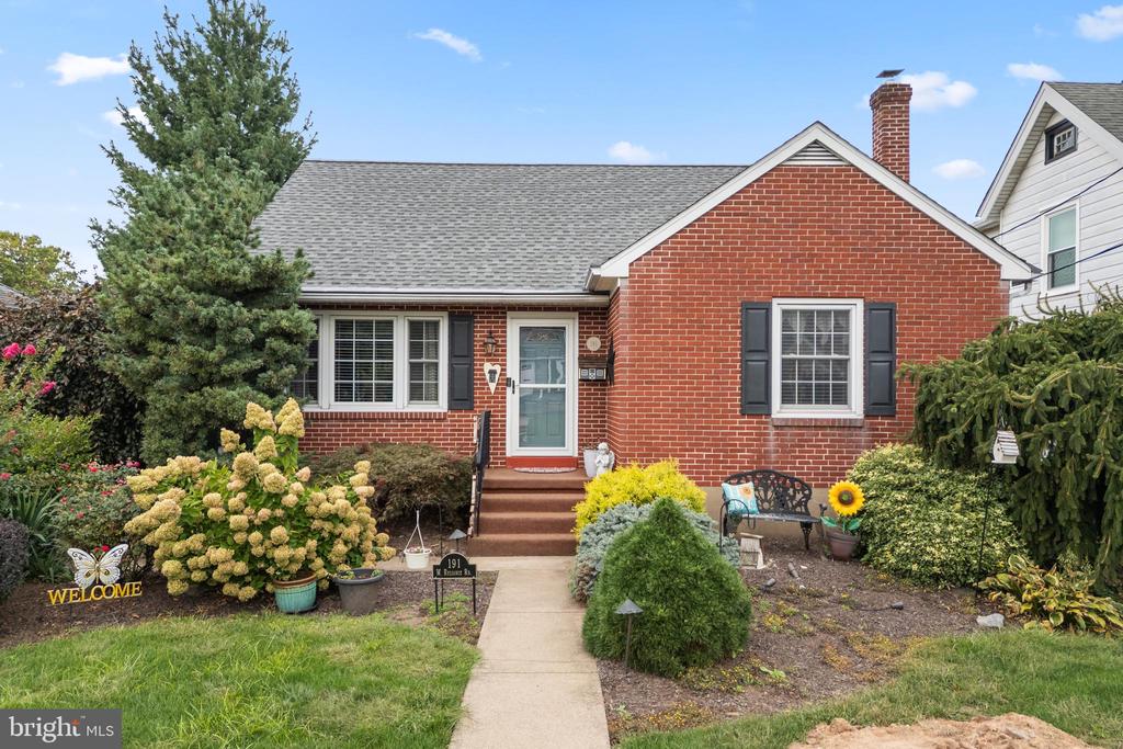 191 W RELIANCE ROAD