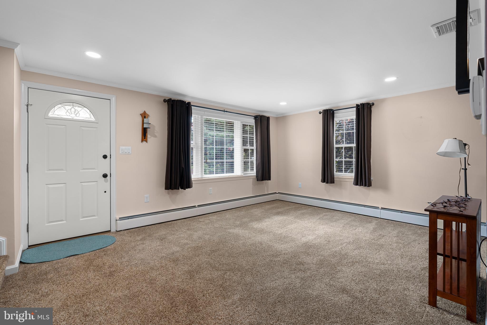 191 W RELIANCE ROAD