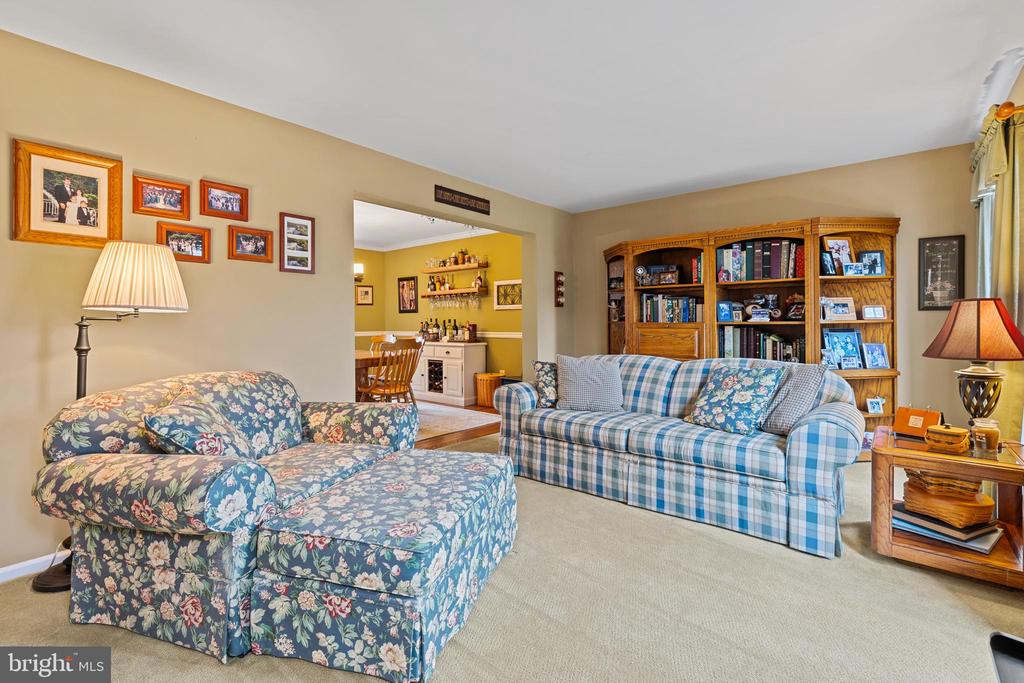701 QUAIL CIRCLE
