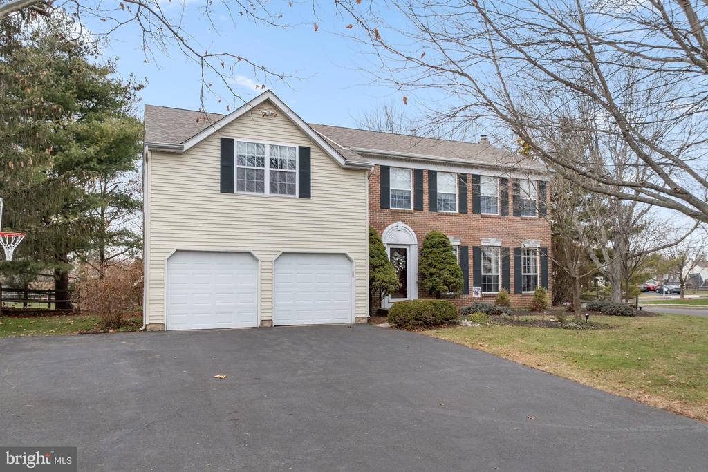 701 QUAIL CIRCLE