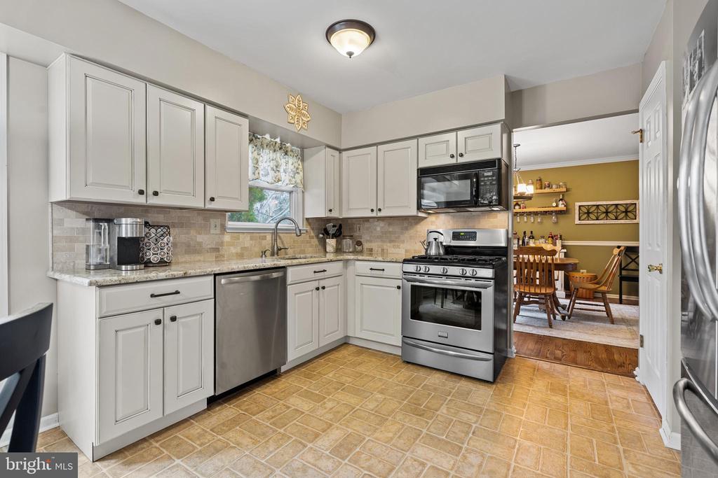 701 QUAIL CIRCLE