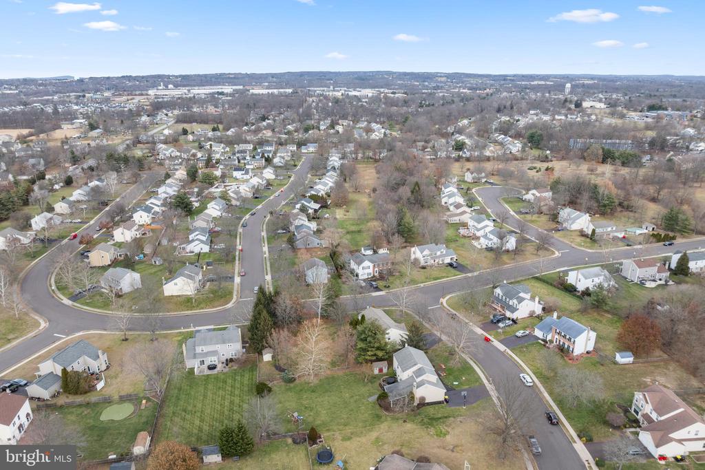 701 QUAIL CIRCLE