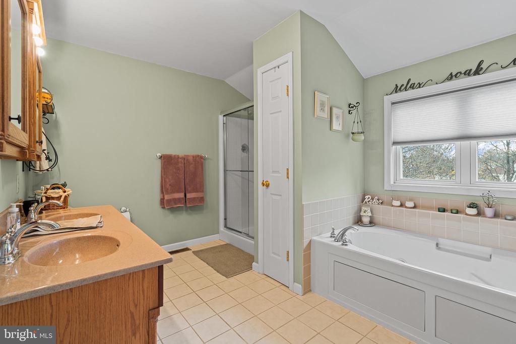 701 QUAIL CIRCLE