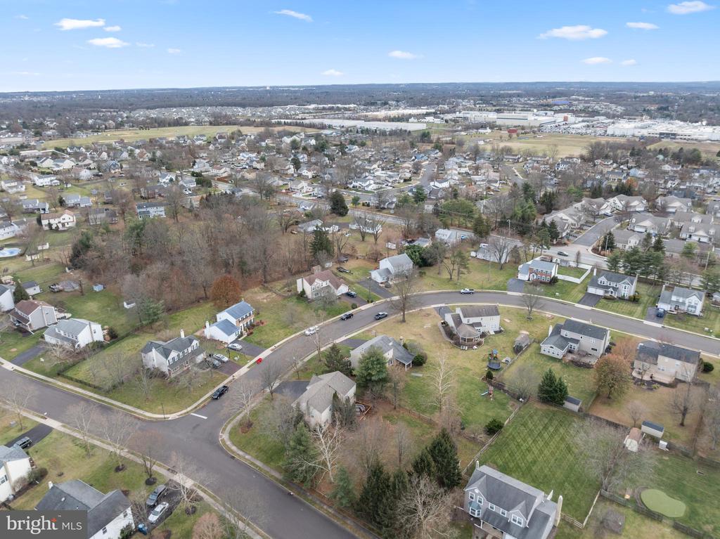 701 QUAIL CIRCLE