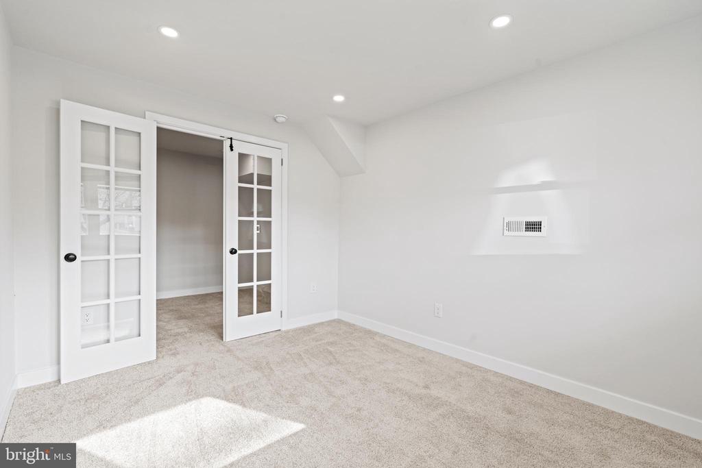 107 MAPLE AVENUE