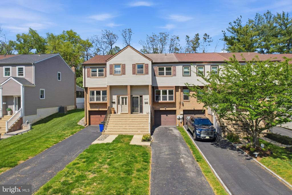 225 BIRCH DRIVE