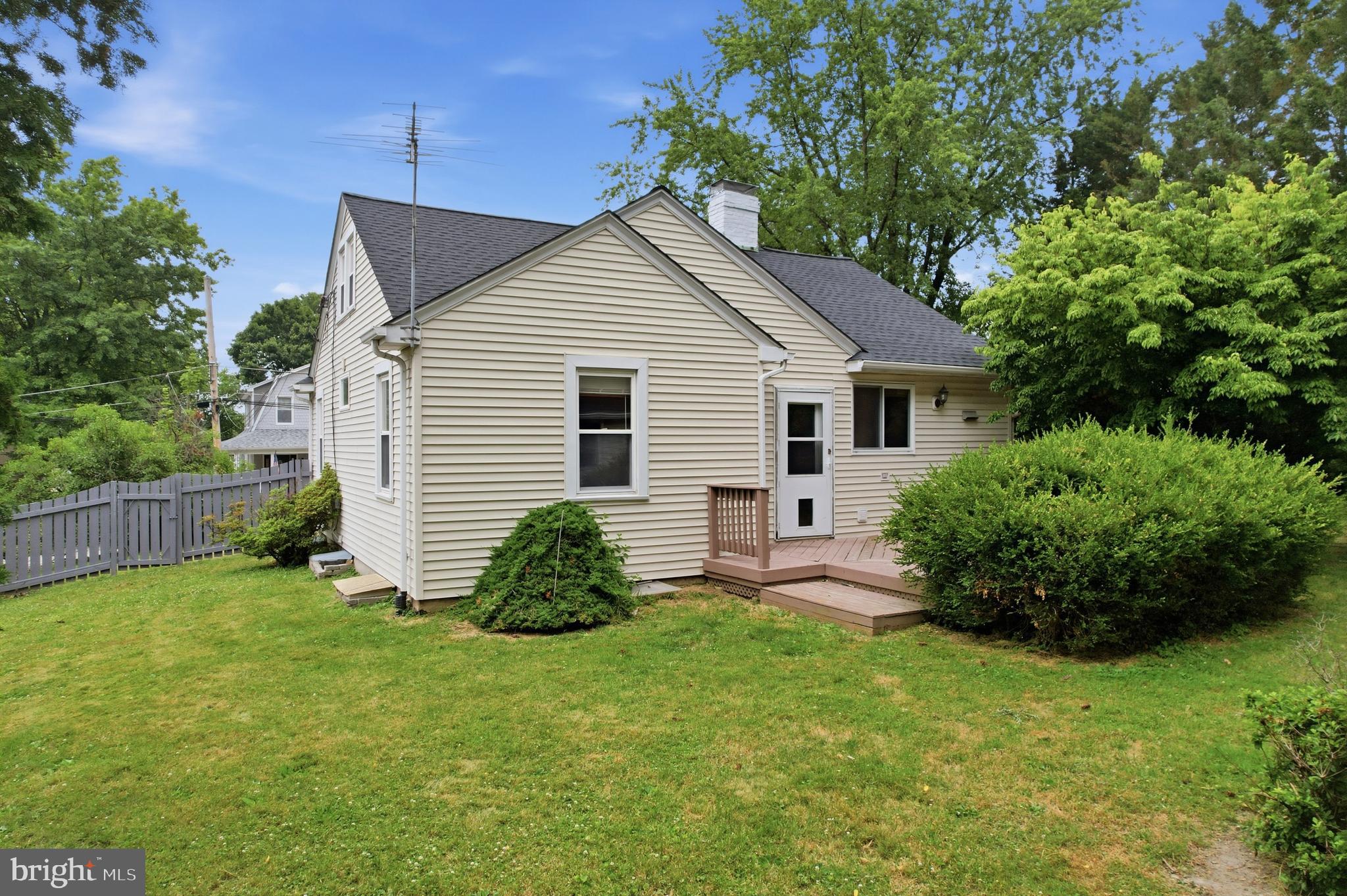 2018 ROY AVENUE