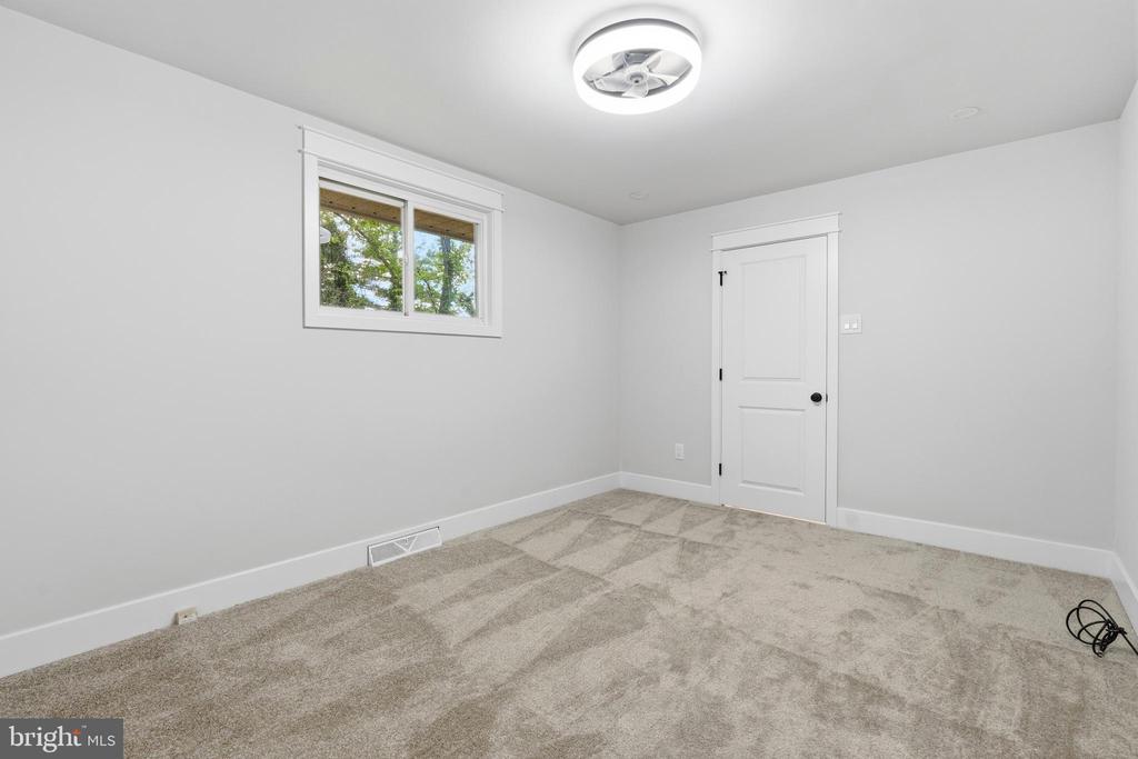 422 PRIVET ROAD
