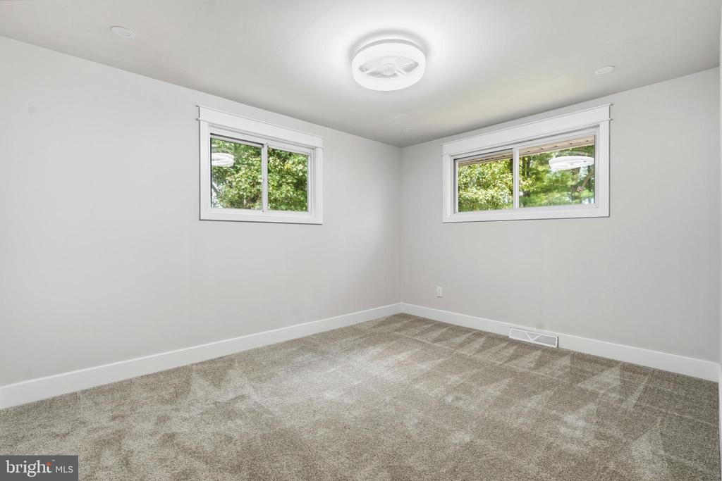 422 PRIVET ROAD