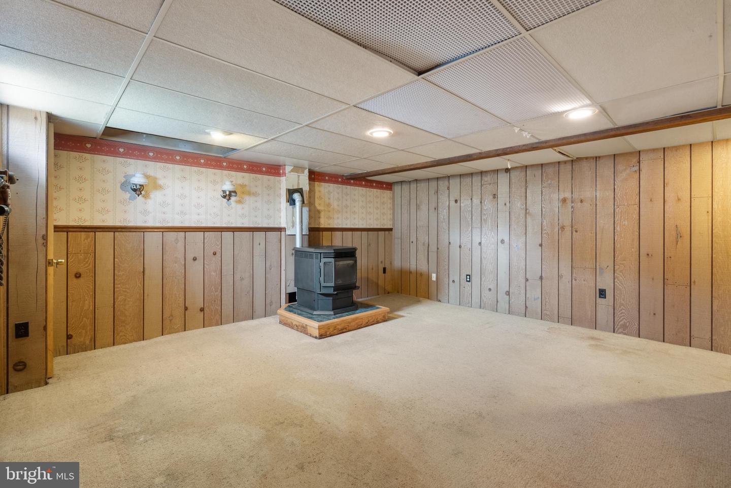 439 W Center St