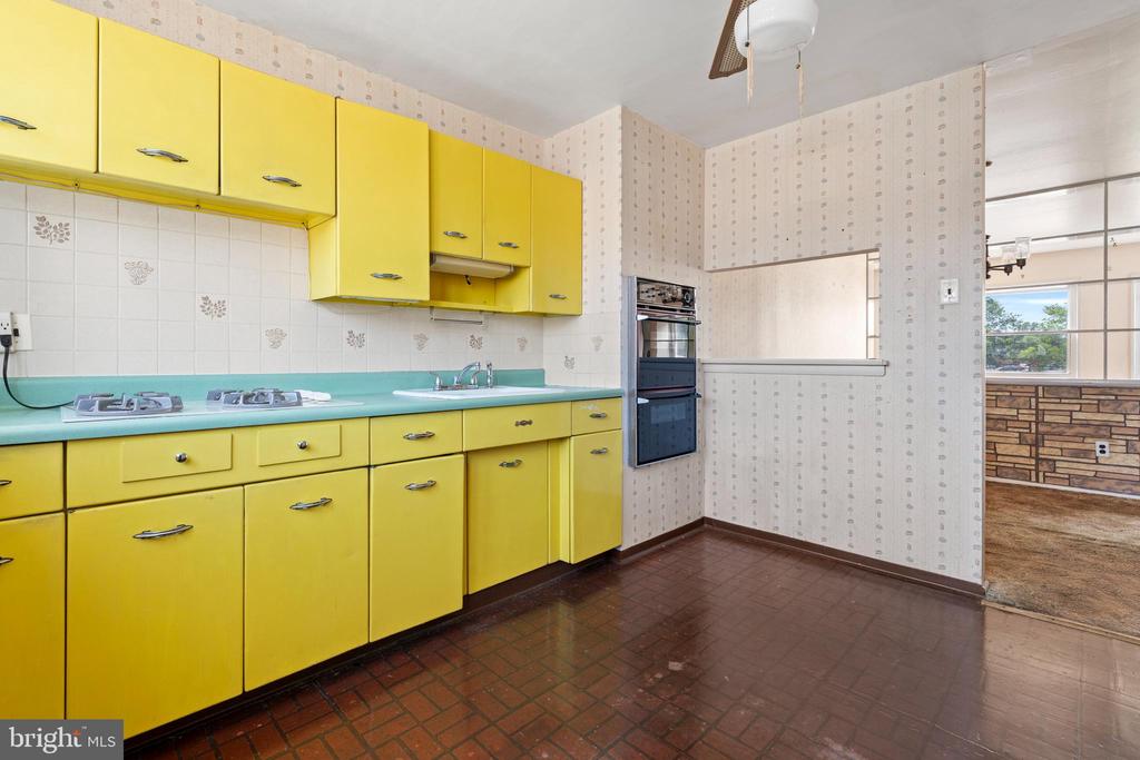 12218 Sweet Briar Rd