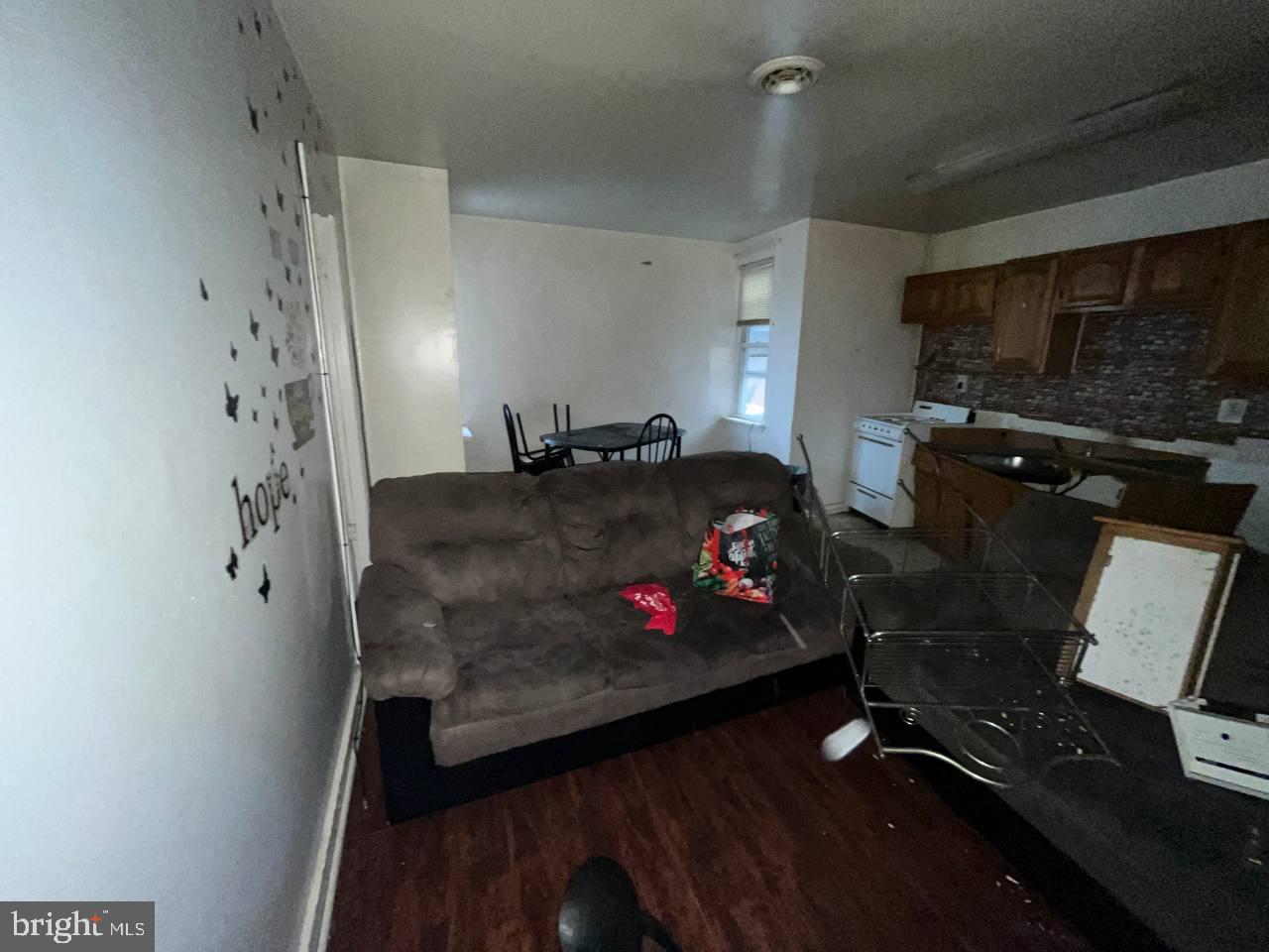 2252 N BROAD STREET 54