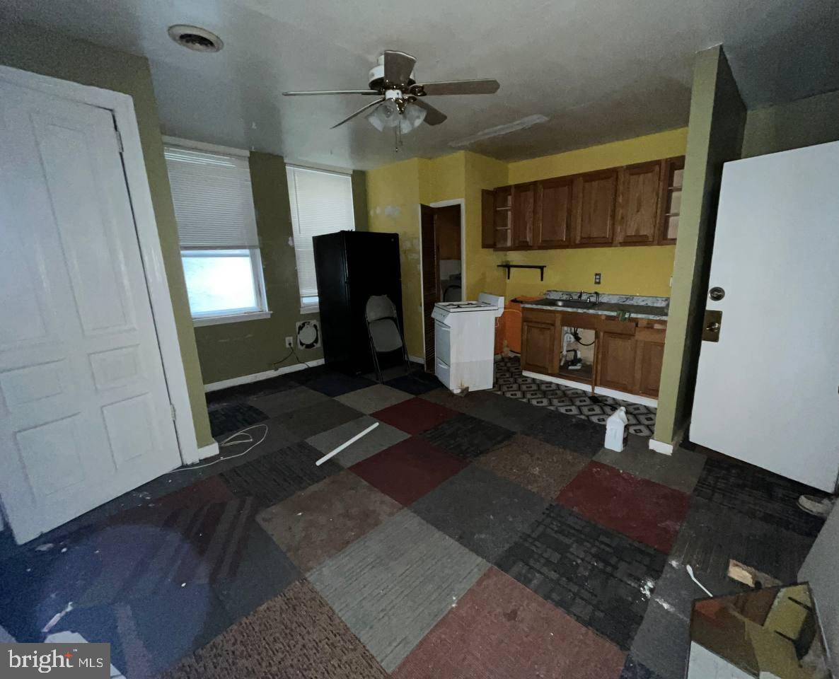 2252 N BROAD STREET 54