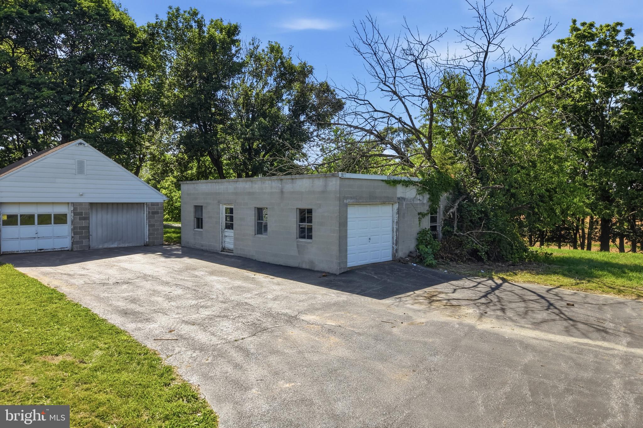 3560 RAINTREE ROAD