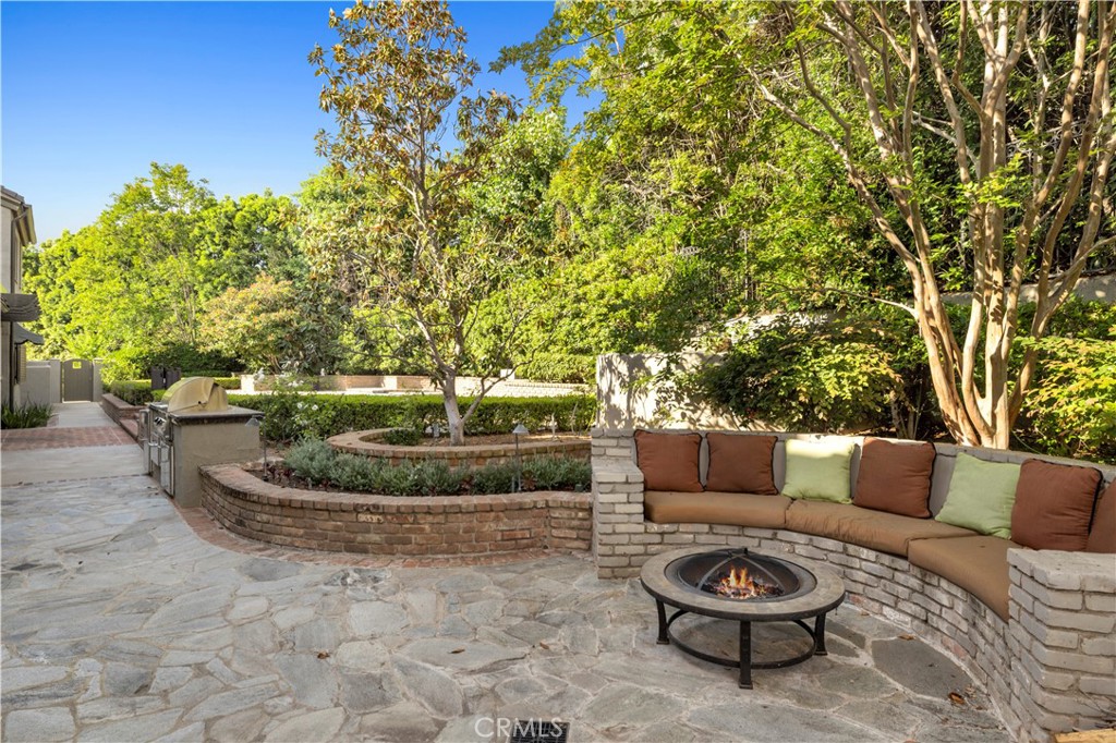 1620 La Loma Drive