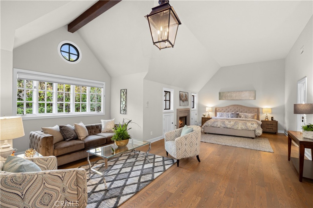 1620 La Loma Drive