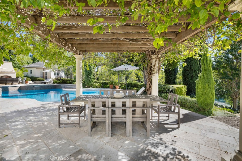 30602 Hunt Club Drive