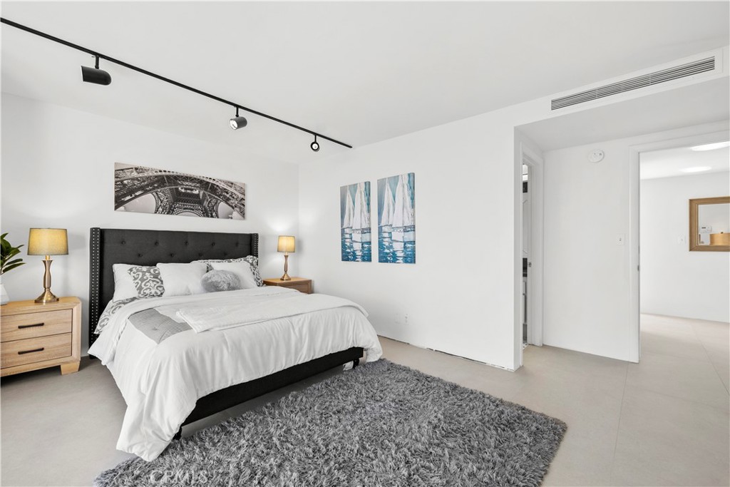 601 Lido Park Drive 6F