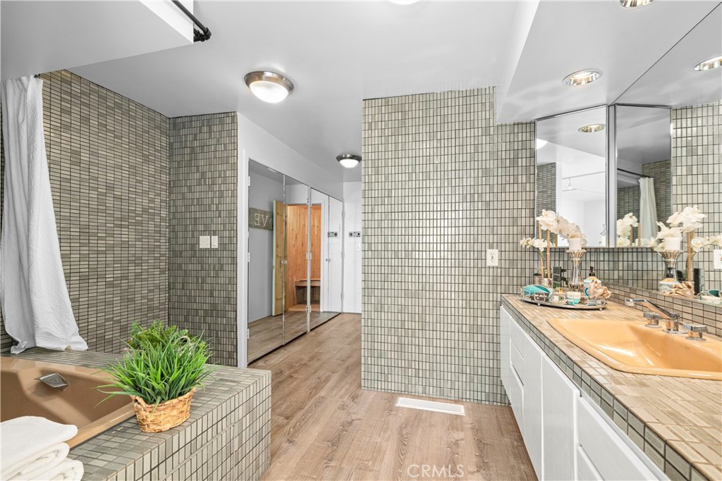 601 Lido Park Drive 6F