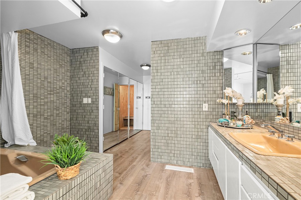 601 Lido Park Drive 6F